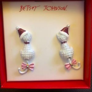 Betsey Johnson Gold Tone White Santa Cat Drop Earrings Movable Tail NWT